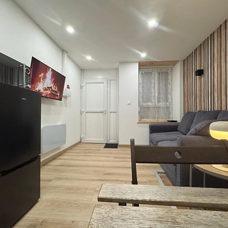 Studio Au Cloitres Mirecourt Exteriér fotografie