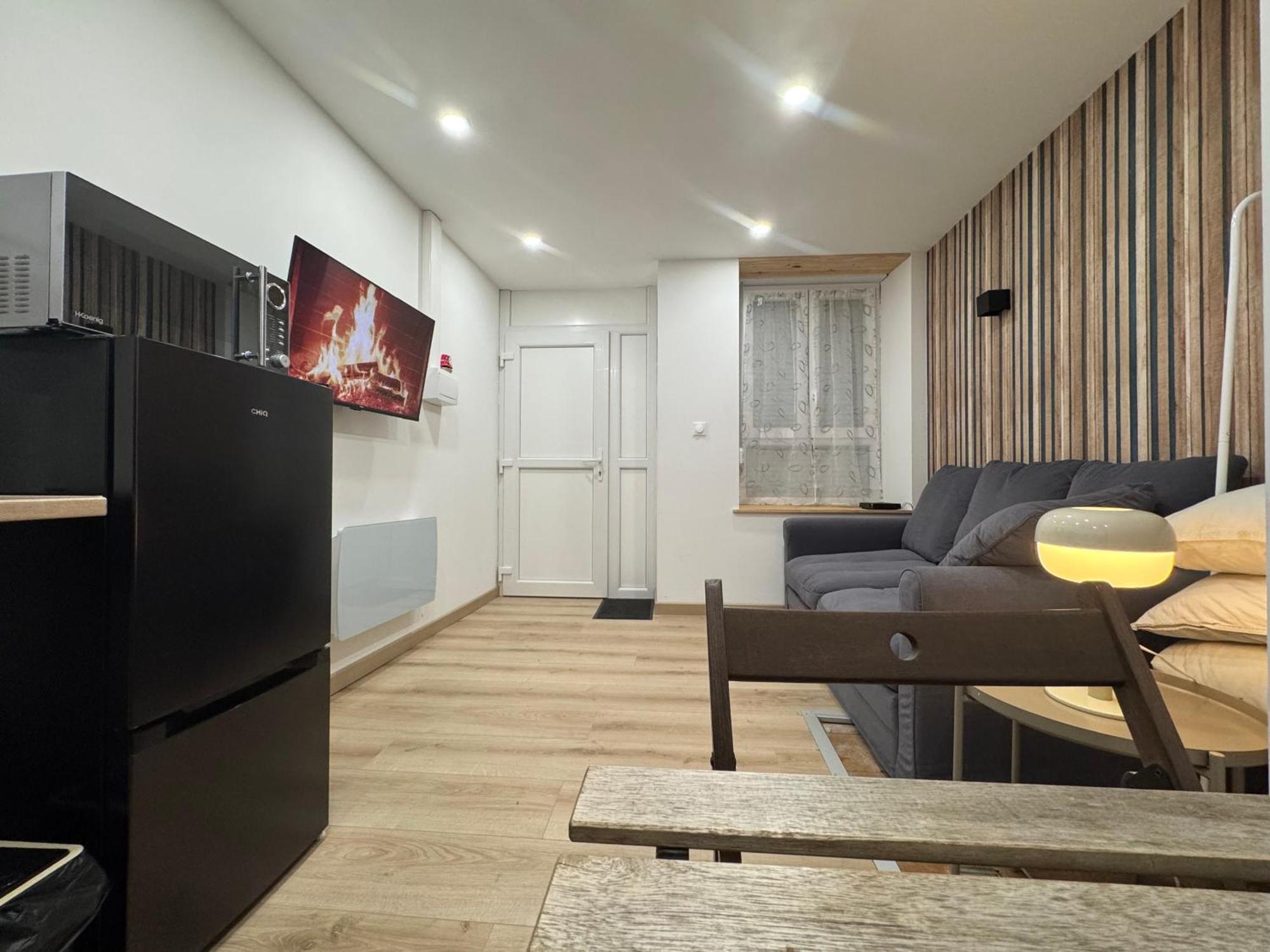 Studio Au Cloitres Mirecourt Exteriér fotografie
